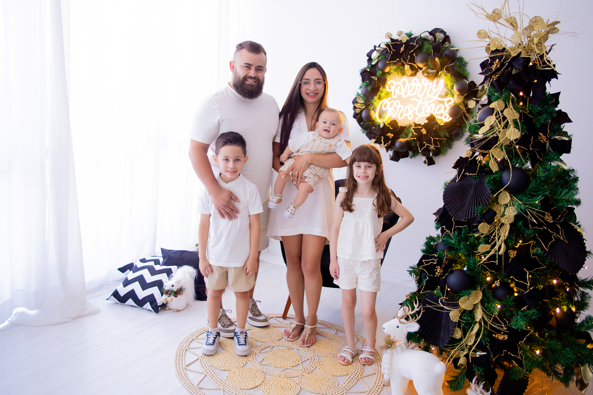 acompanhamento mensal de bebe caxias do sul figurino cenario tematico  personagem foto infantil serra gaucha fotografia familia mundo azul rosa ensaio fotografico crianca newborn baby menino menina smash the cake esmague o bolo banheira urso circo