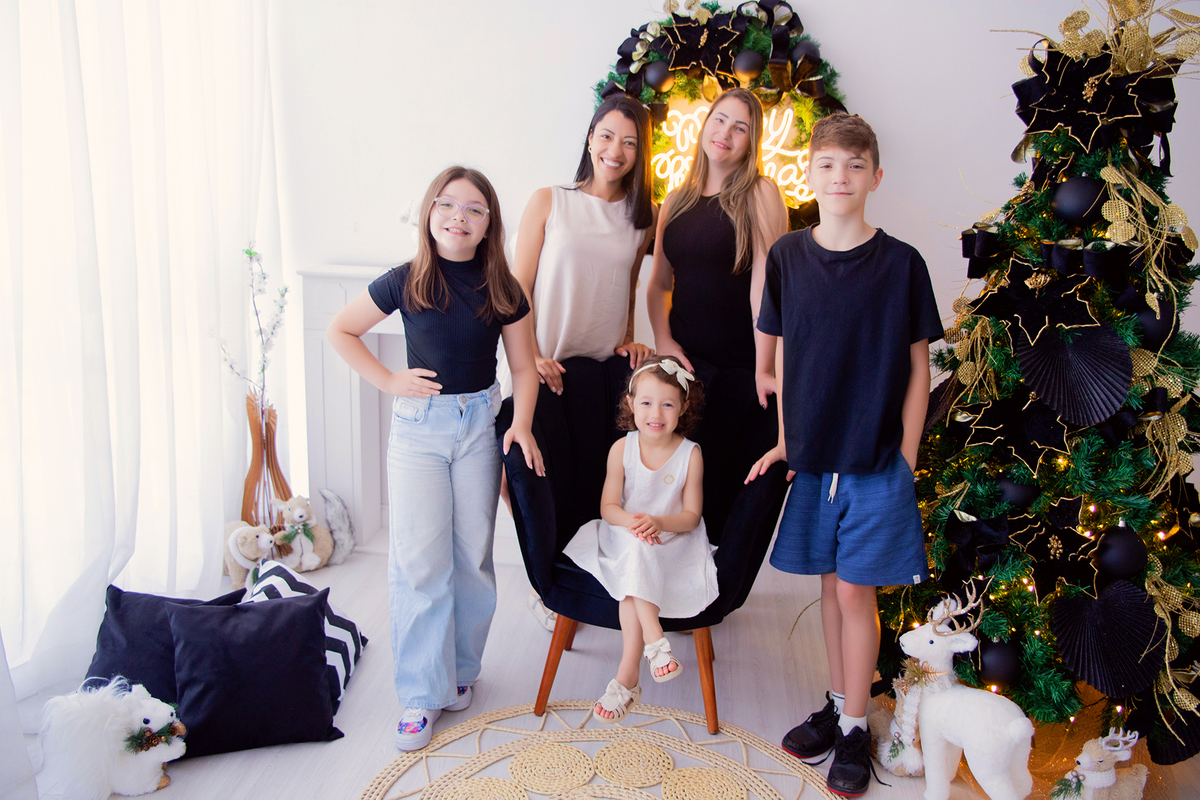 acompanhamento mensal de bebe caxias do sul figurino cenario tematico  personagem foto infantil serra gaucha fotografia familia mundo azul rosa ensaio fotografico crianca newborn baby menino menina smash the cake esmague o bolo banheira urso circo