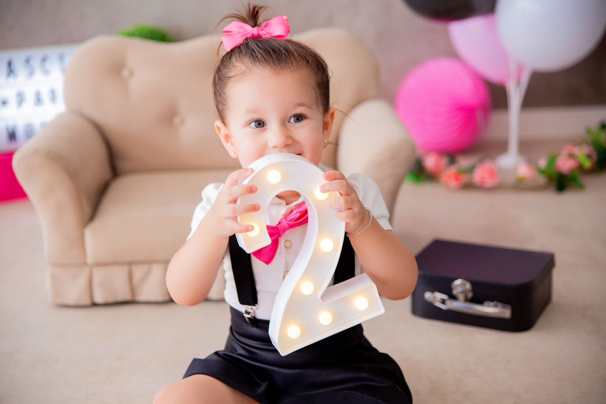 acompanhamento mensal de bebe caxias do sul figurino cenario tematico  personagem foto infantil serra gaucha fotografia familia mundo azul rosa ensaio fotografico crianca newborn baby menino menina smash the cake esmague o bolo banheira urso circo
