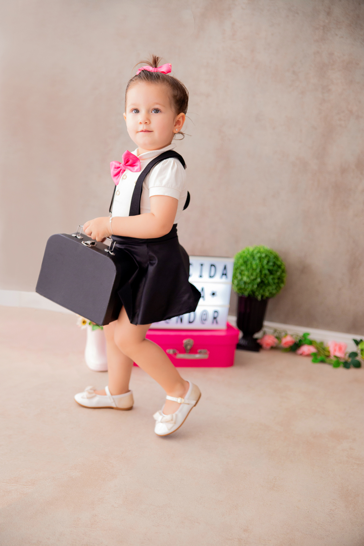 acompanhamento mensal de bebe caxias do sul figurino cenario tematico  personagem foto infantil serra gaucha fotografia familia mundo azul rosa ensaio fotografico crianca newborn baby menino menina smash the cake esmague o bolo banheira urso circo