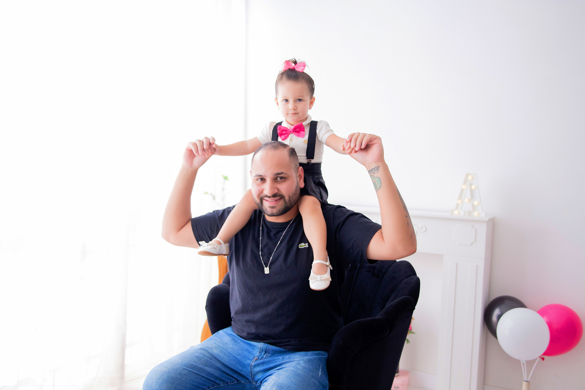 acompanhamento mensal de bebe caxias do sul figurino cenario tematico  personagem foto infantil serra gaucha fotografia familia mundo azul rosa ensaio fotografico crianca newborn baby menino menina smash the cake esmague o bolo banheira urso circo