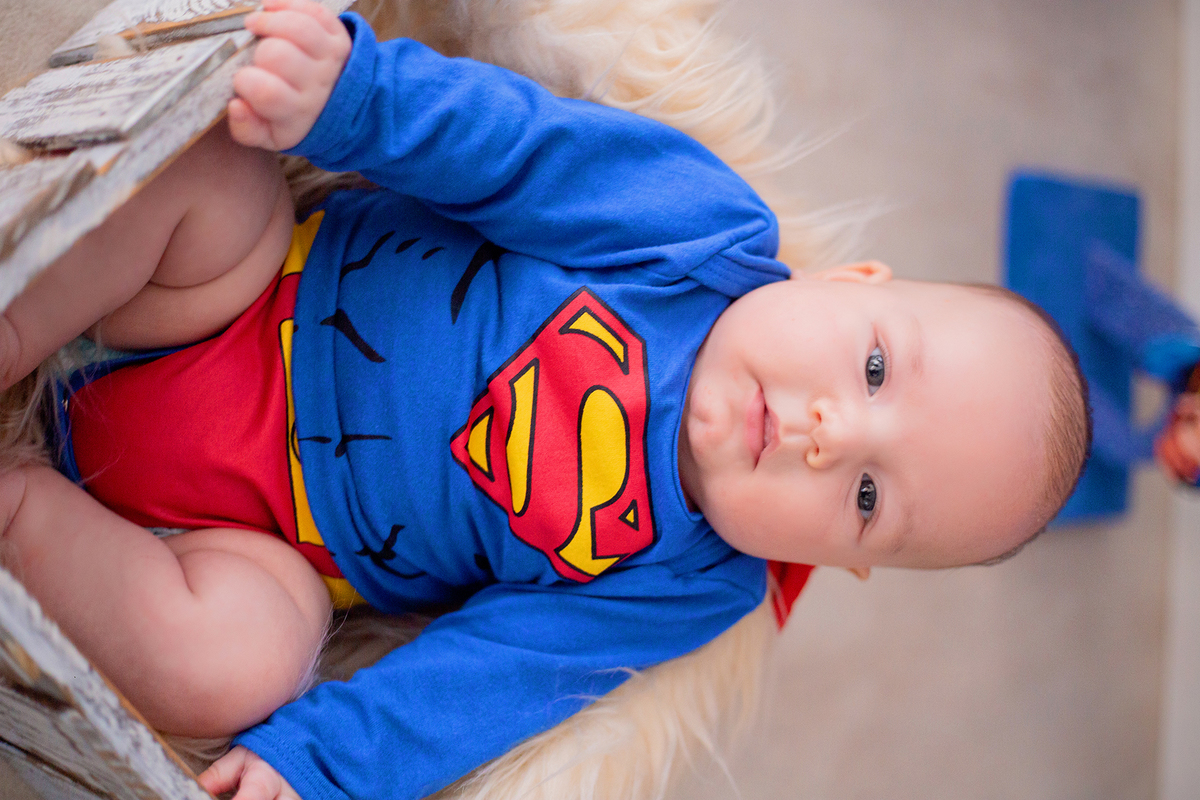 acompanhamento mensal de bebe caxias do sul figurino cenario tematico  personagem foto infantil serra gaucha fotografia familia mundo azul rosa ensaio fotografico crianca newborn baby menino menina smash the cake esmague o bolo banheira urso circo
