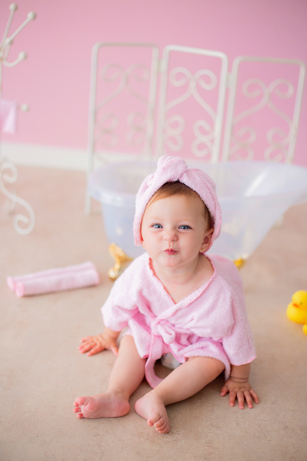 acompanhamento mensal de bebe caxias do sul figurino cenario tematico  personagem foto infantil serra gaucha fotografia familia mundo azul rosa ensaio fotografico crianca newborn baby menino menina smash the cake esmague o bolo banheira urso circo