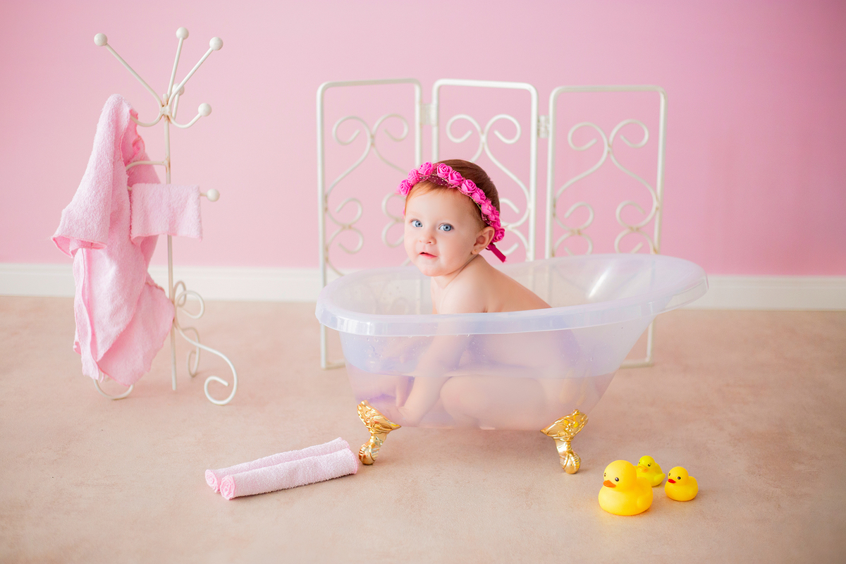 acompanhamento mensal de bebe caxias do sul figurino cenario tematico  personagem foto infantil serra gaucha fotografia familia mundo azul rosa ensaio fotografico crianca newborn baby menino menina smash the cake esmague o bolo banheira urso circo