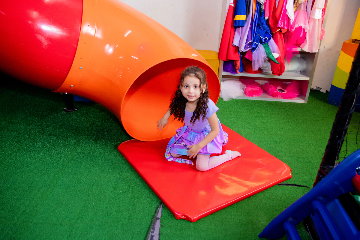 acompanhamento mensal de bebe caxias do sul figurino cenario tematico  personagem foto infantil serra gaucha fotografia familia mundo azul rosa ensaio fotografico crianca newborn baby menino menina smash the cake esmague o bolo banheira urso circo