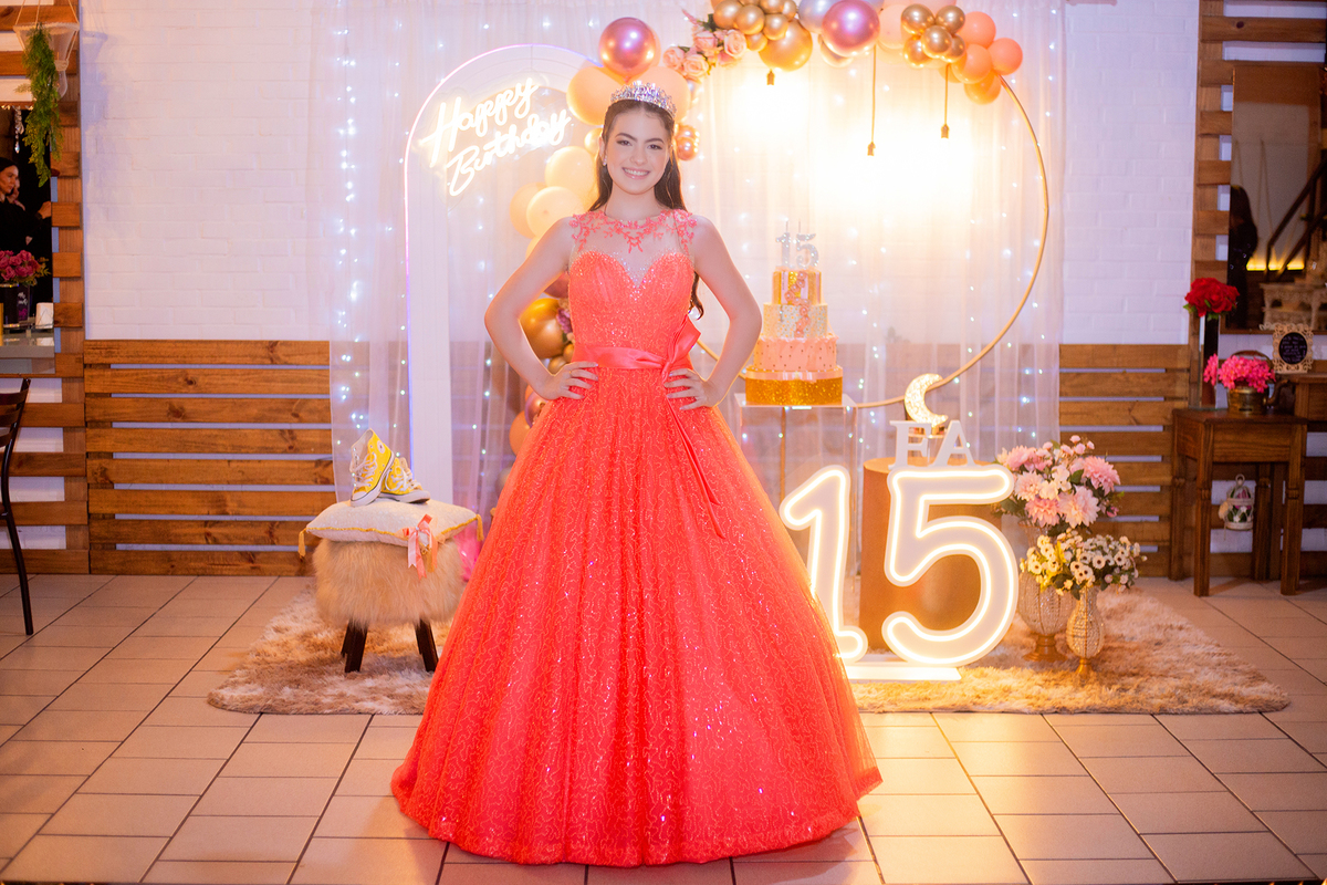 acompanhamento mensal de bebe caxias do sul figurino cenario tematico  personagem foto infantil serra gaucha fotografia familia mundo azul rosa ensaio fotografico crianca newborn baby menino menina smash the cake esmague o bolo banheira urso circo