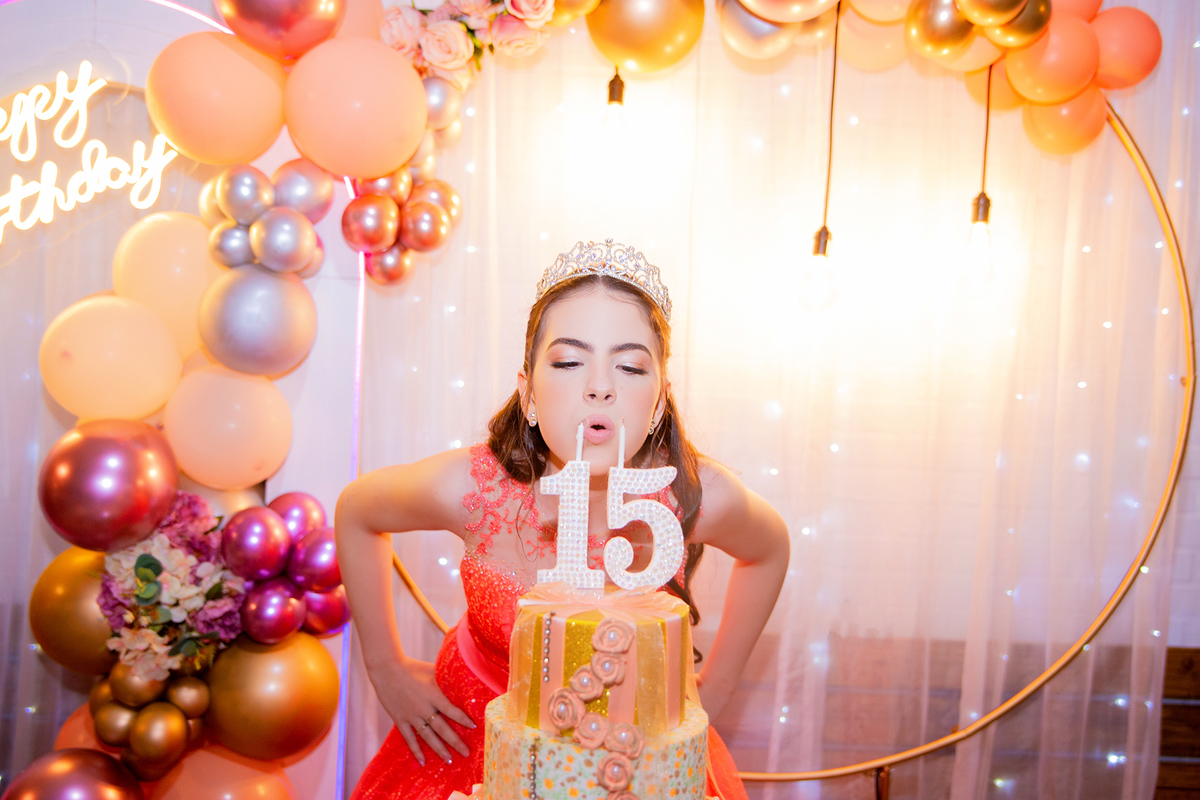 acompanhamento mensal de bebe caxias do sul figurino cenario tematico  personagem foto infantil serra gaucha fotografia familia mundo azul rosa ensaio fotografico crianca newborn baby menino menina smash the cake esmague o bolo banheira urso circo