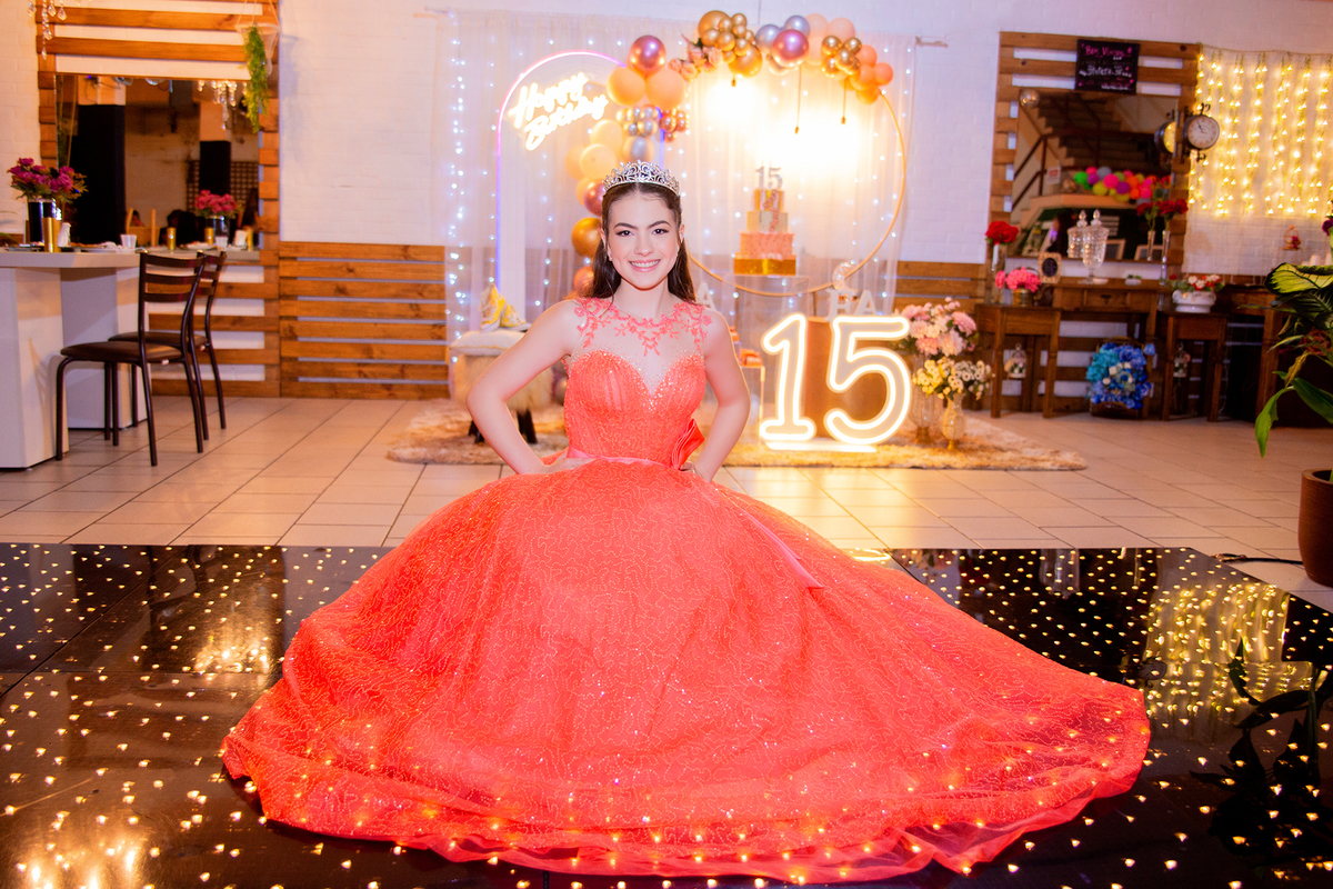 acompanhamento mensal de bebe caxias do sul figurino cenario tematico  personagem foto infantil serra gaucha fotografia familia mundo azul rosa ensaio fotografico crianca newborn baby menino menina smash the cake esmague o bolo banheira urso circo
