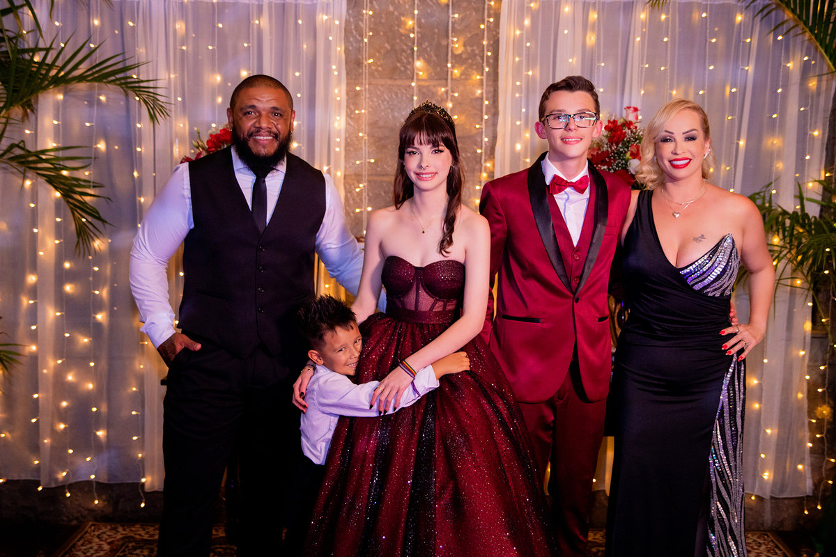 acompanhamento mensal de bebe caxias do sul figurino cenario tematico  personagem foto infantil serra gaucha fotografia familia mundo azul rosa ensaio fotografico crianca newborn baby menino menina smash the cake esmague o bolo banheira urso circo