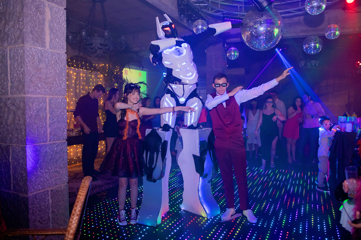 acompanhamento mensal de bebe caxias do sul figurino cenario tematico  personagem foto infantil serra gaucha fotografia familia mundo azul rosa ensaio fotografico crianca newborn baby menino menina smash the cake esmague o bolo banheira urso circo