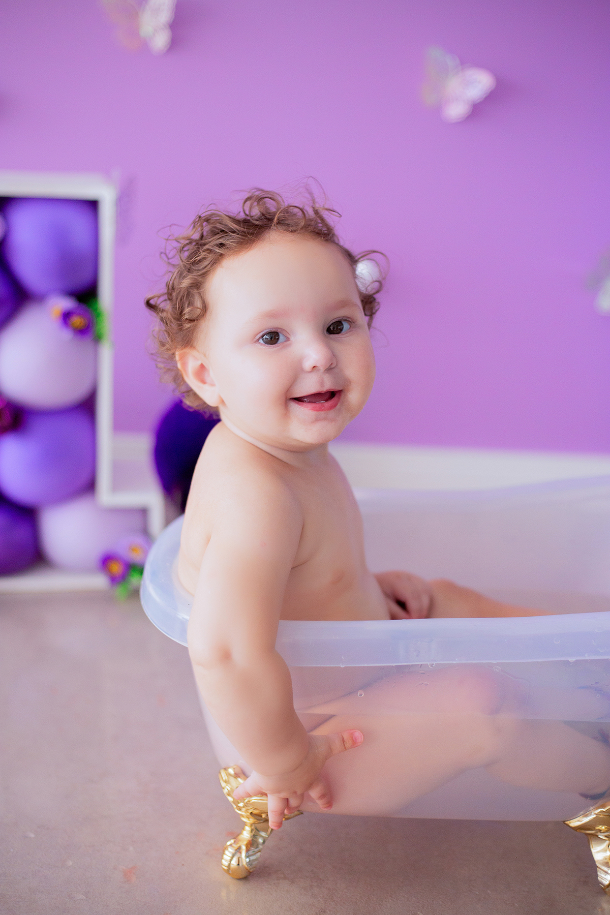 acompanhamento mensal de bebe caxias do sul figurino cenario tematico  personagem foto infantil serra gaucha fotografia familia mundo azul rosa ensaio fotografico crianca newborn baby menino menina smash the cake esmague o bolo banheira urso circo