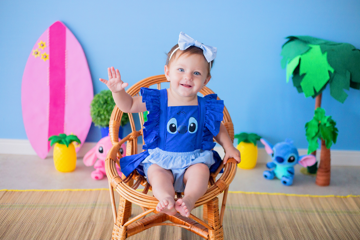 acompanhamento mensal de bebe caxias do sul figurino cenario tematico  personagem foto infantil serra gaucha fotografia familia mundo azul rosa ensaio fotografico crianca newborn baby menino menina smash the cake esmague o bolo banheira urso circo