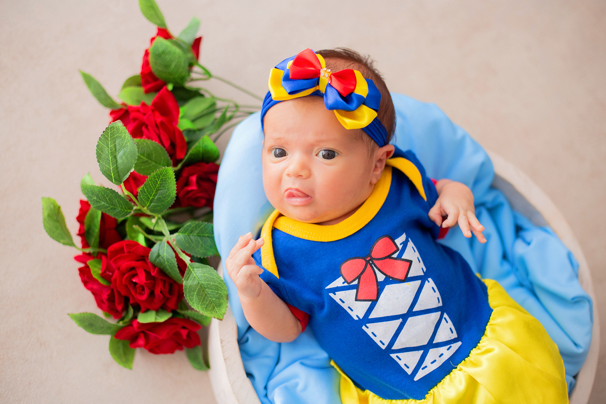 acompanhamento mensal de bebe caxias do sul figurino cenario tematico  personagem foto infantil serra gaucha fotografia familia mundo azul rosa ensaio fotografico crianca newborn baby menino menina smash the cake esmague o bolo banheira urso circo