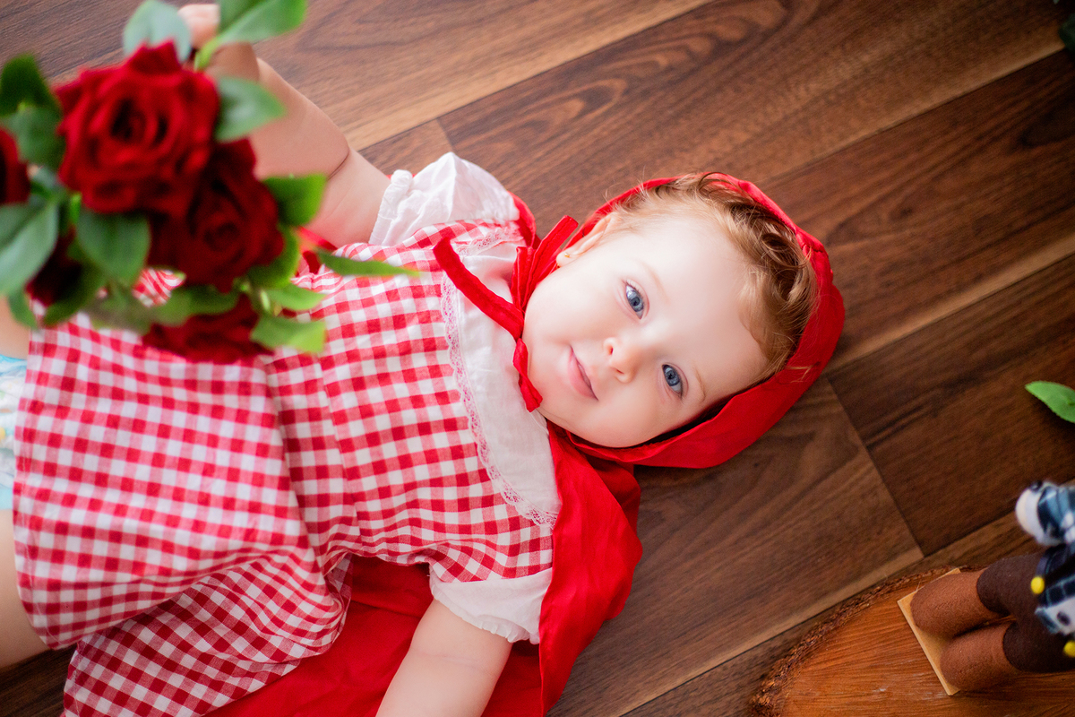 acompanhamento mensal de bebe caxias do sul figurino cenario tematico  personagem foto infantil serra gaucha fotografia familia mundo azul rosa ensaio fotografico crianca newborn baby menino menina smash the cake esmague o bolo banheira urso circo