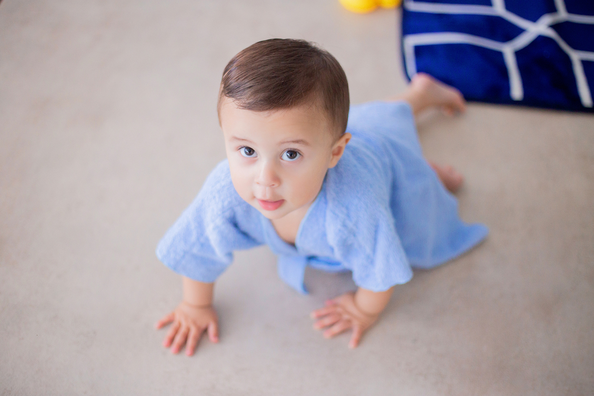 acompanhamento mensal de bebe caxias do sul figurino cenario tematico  personagem foto infantil serra gaucha fotografia familia mundo azul rosa ensaio fotografico crianca newborn baby menino menina smash the cake esmague o bolo banheira urso circo