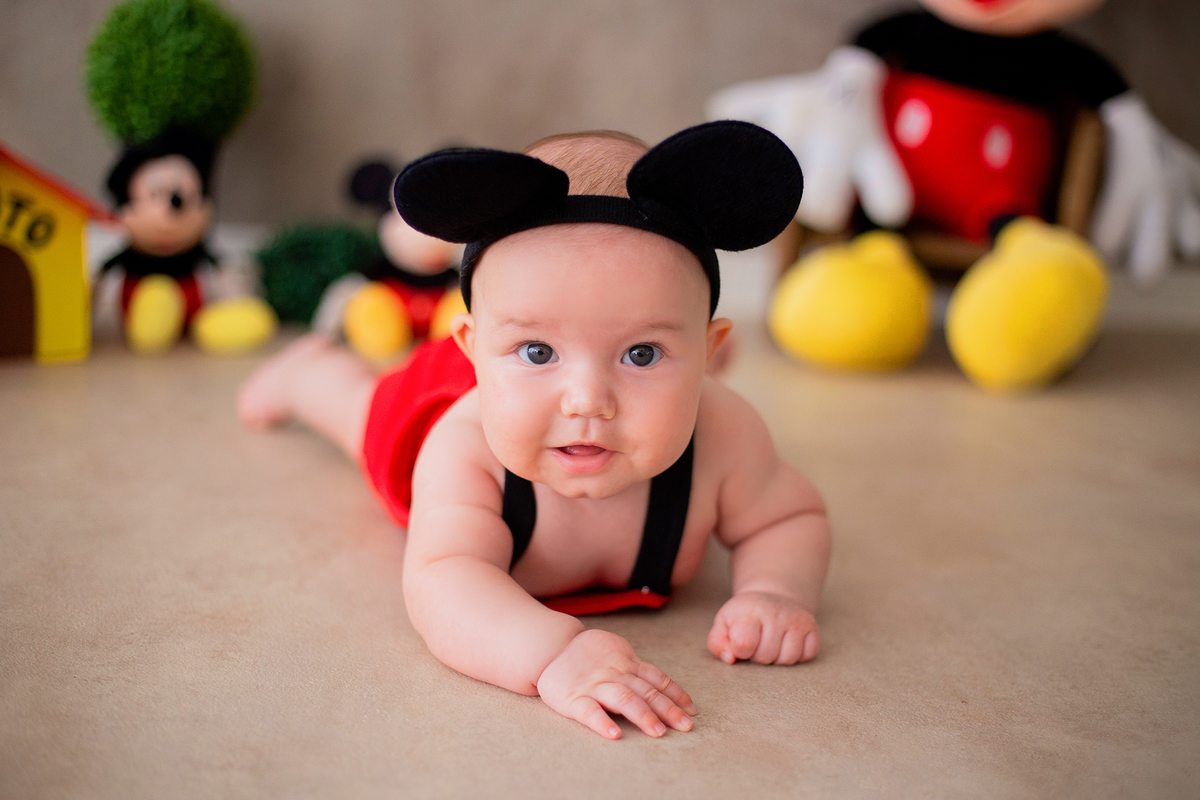 acompanhamento mensal de bebe caxias do sul figurino cenario tematico  personagem foto infantil serra gaucha fotografia familia mundo azul rosa ensaio fotografico crianca newborn baby menino menina smash the cake esmague o bolo banheira urso circo