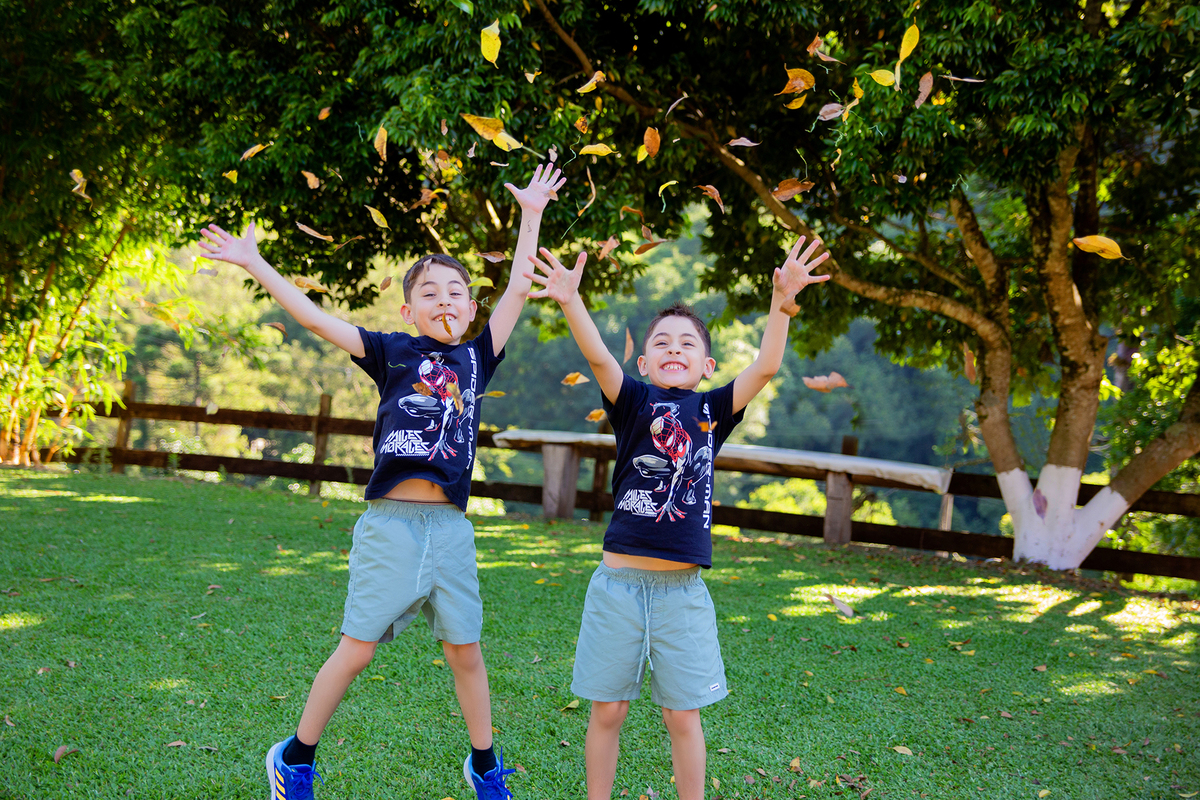 acompanhamento mensal de bebe caxias do sul figurino cenario tematico  personagem foto infantil serra gaucha fotografia familia mundo azul rosa ensaio fotografico crianca newborn baby menino menina smash the cake esmague o bolo banheira urso circo