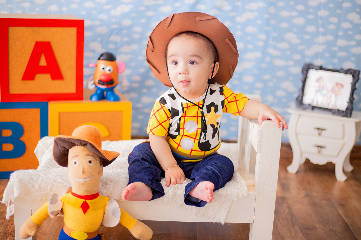 acompanhamento mensal de bebe caxias do sul figurino cenario tematico  personagem foto infantil serra gaucha fotografia familia mundo azul rosa ensaio fotografico crianca newborn baby menino menina smash the cake esmague o bolo banheira urso circo