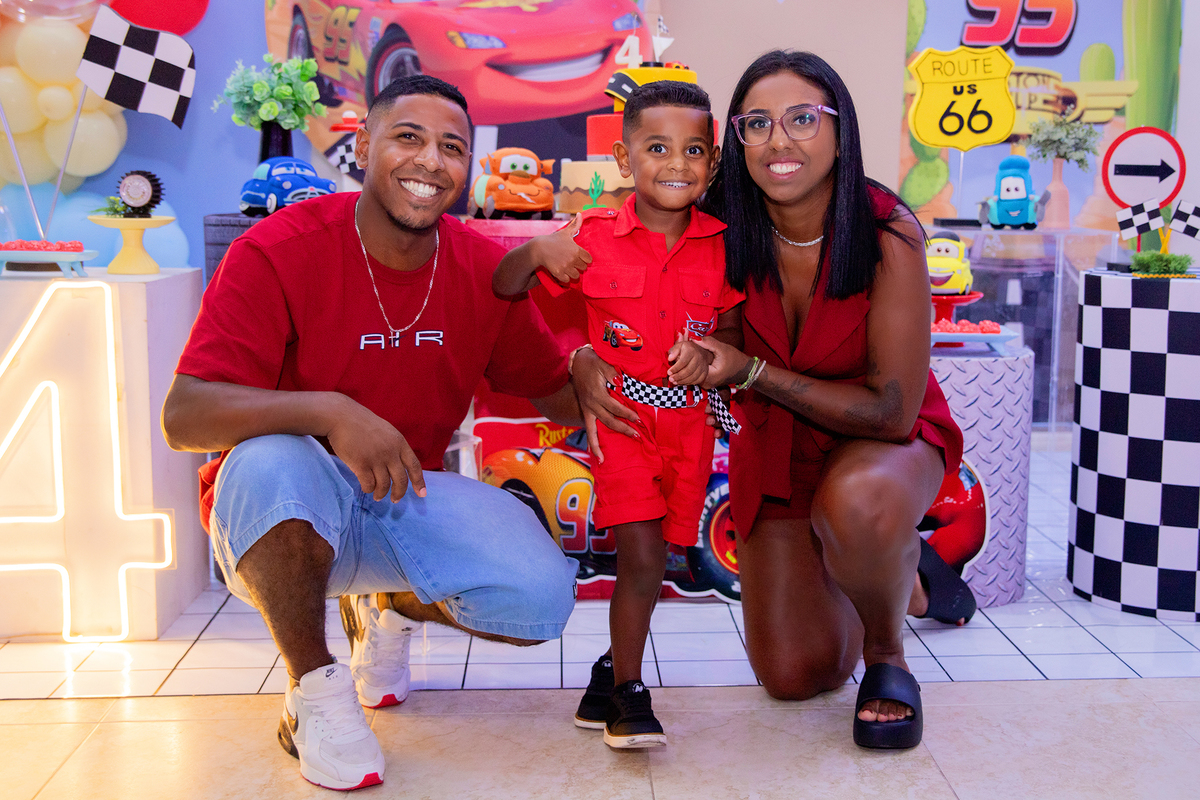 acompanhamento mensal de bebe caxias do sul figurino cenario tematico  personagem foto infantil serra gaucha fotografia familia mundo azul rosa ensaio fotografico crianca newborn baby menino menina smash the cake esmague o bolo banheira urso circo
