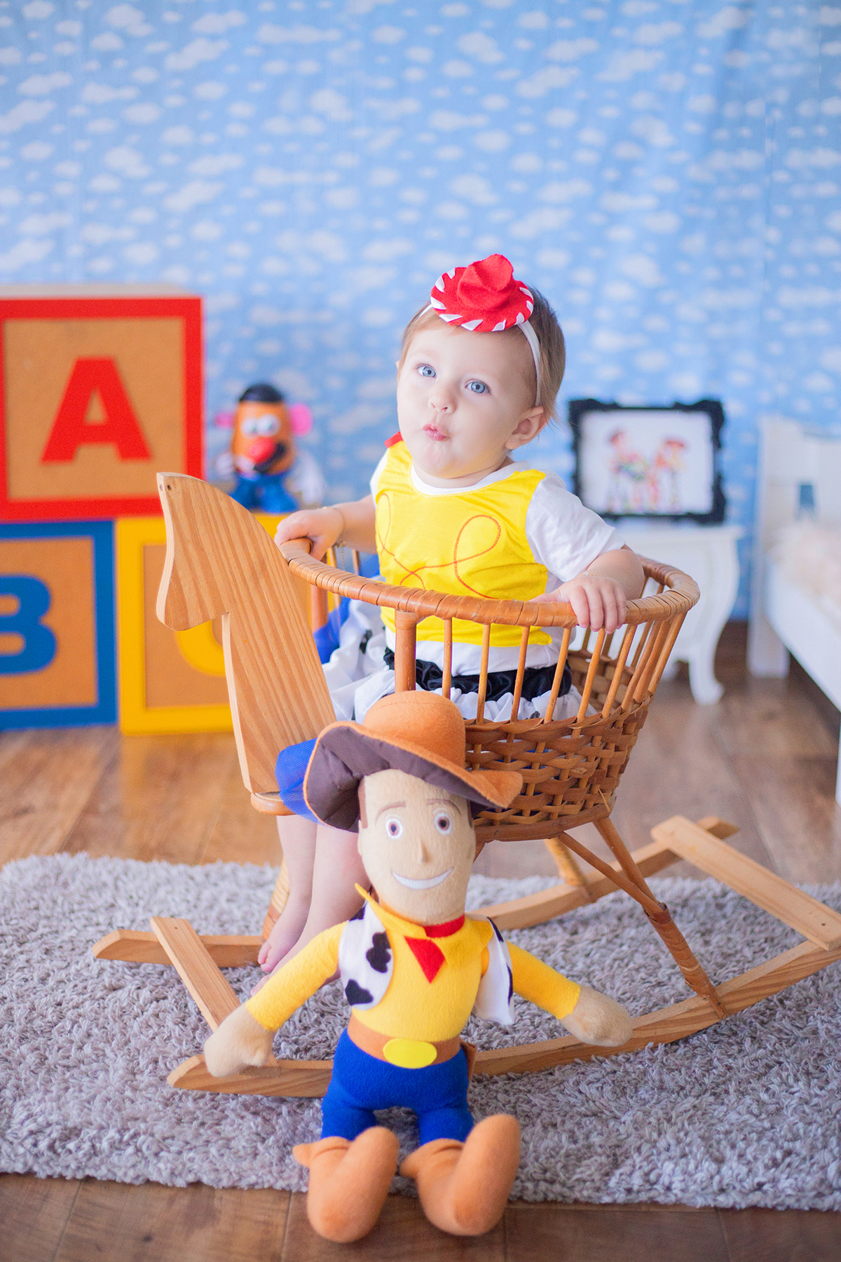acompanhamento mensal de bebe caxias do sul figurino cenario tematico  personagem foto infantil serra gaucha fotografia familia mundo azul rosa ensaio fotografico crianca newborn baby menino menina smash the cake esmague o bolo banheira urso circo