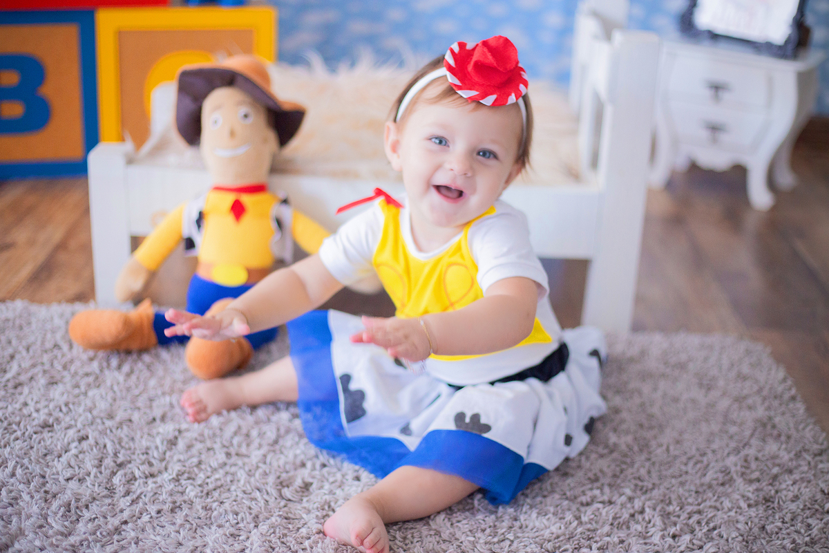 acompanhamento mensal de bebe caxias do sul figurino cenario tematico  personagem foto infantil serra gaucha fotografia familia mundo azul rosa ensaio fotografico crianca newborn baby menino menina smash the cake esmague o bolo banheira urso circo