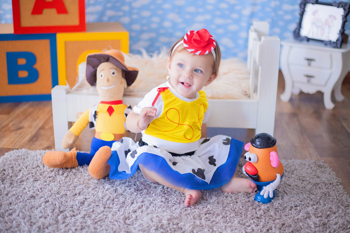 acompanhamento mensal de bebe caxias do sul figurino cenario tematico  personagem foto infantil serra gaucha fotografia familia mundo azul rosa ensaio fotografico crianca newborn baby menino menina smash the cake esmague o bolo banheira urso circo