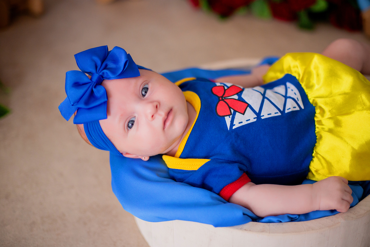 acompanhamento mensal de bebe caxias do sul figurino cenario tematico  personagem foto infantil serra gaucha fotografia familia mundo azul rosa ensaio fotografico crianca newborn baby menino menina smash the cake esmague o bolo banheira urso circo