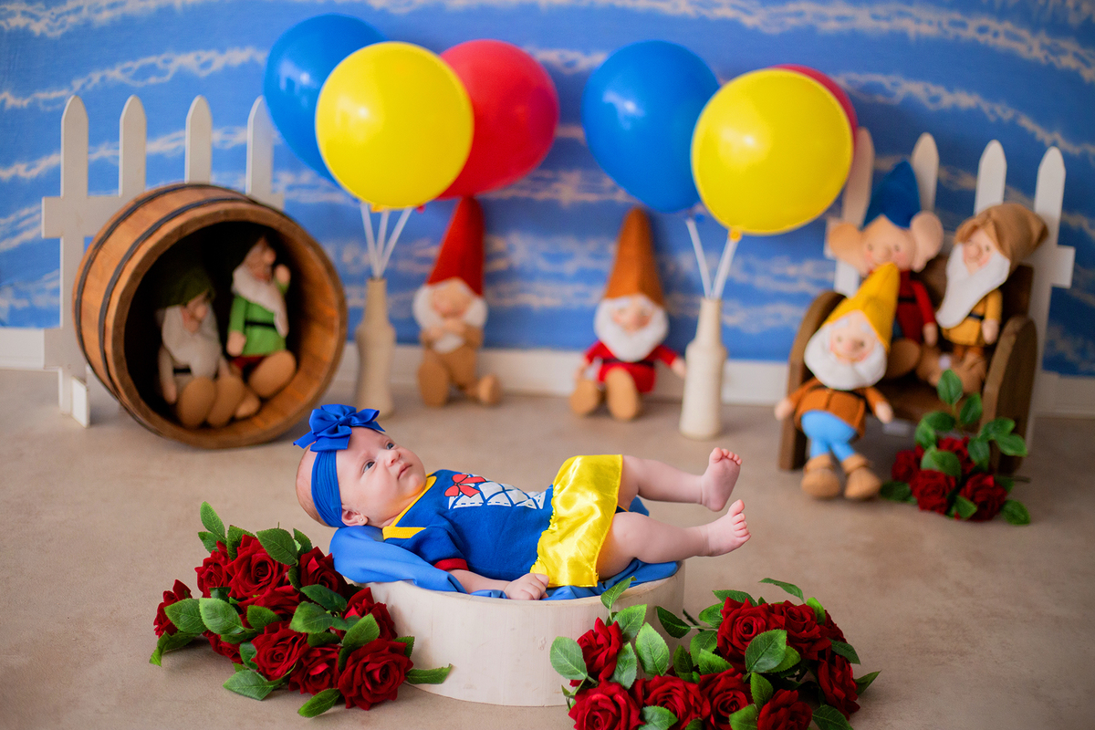 acompanhamento mensal de bebe caxias do sul figurino cenario tematico  personagem foto infantil serra gaucha fotografia familia mundo azul rosa ensaio fotografico crianca newborn baby menino menina smash the cake esmague o bolo banheira urso circo