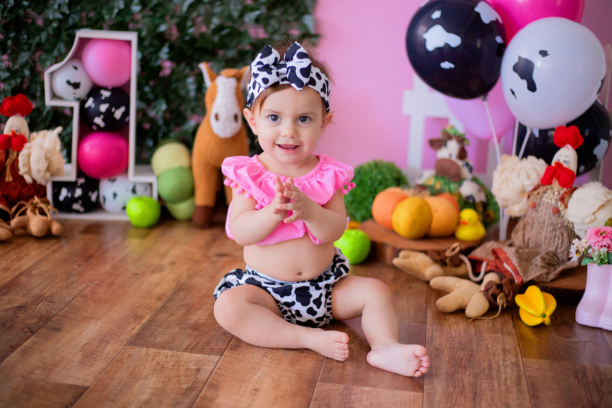 acompanhamento mensal de bebe caxias do sul figurino cenario tematico  personagem foto infantil serra gaucha fotografia familia mundo azul rosa ensaio fotografico crianca newborn baby menino menina smash the cake esmague o bolo banheira urso circo