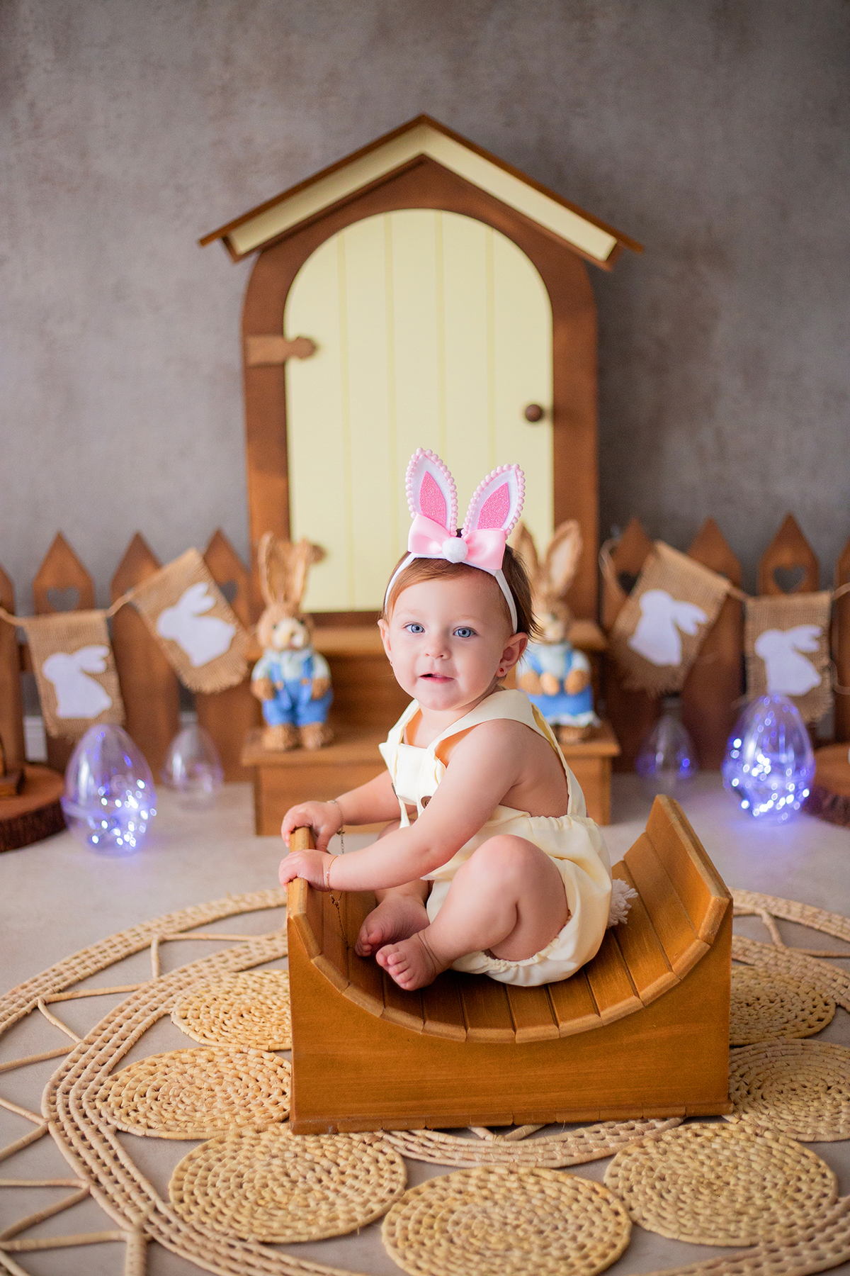 acompanhamento mensal de bebe caxias do sul figurino cenario tematico  personagem foto infantil serra gaucha fotografia familia mundo azul rosa ensaio fotografico crianca newborn baby menino menina smash the cake esmague o bolo banheira urso circo