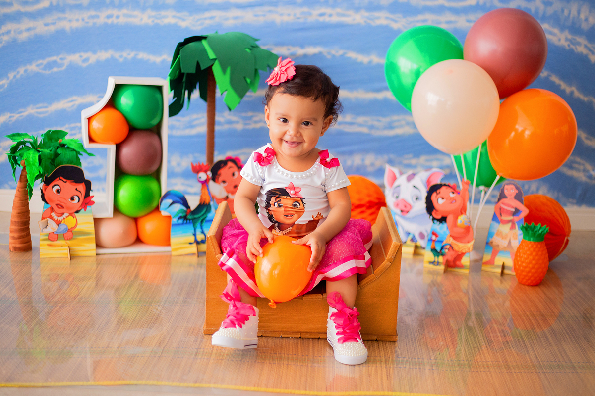 acompanhamento mensal de bebe caxias do sul figurino cenario tematico  personagem foto infantil serra gaucha fotografia familia mundo azul rosa ensaio fotografico crianca newborn baby menino menina smash the cake esmague o bolo banheira urso circo