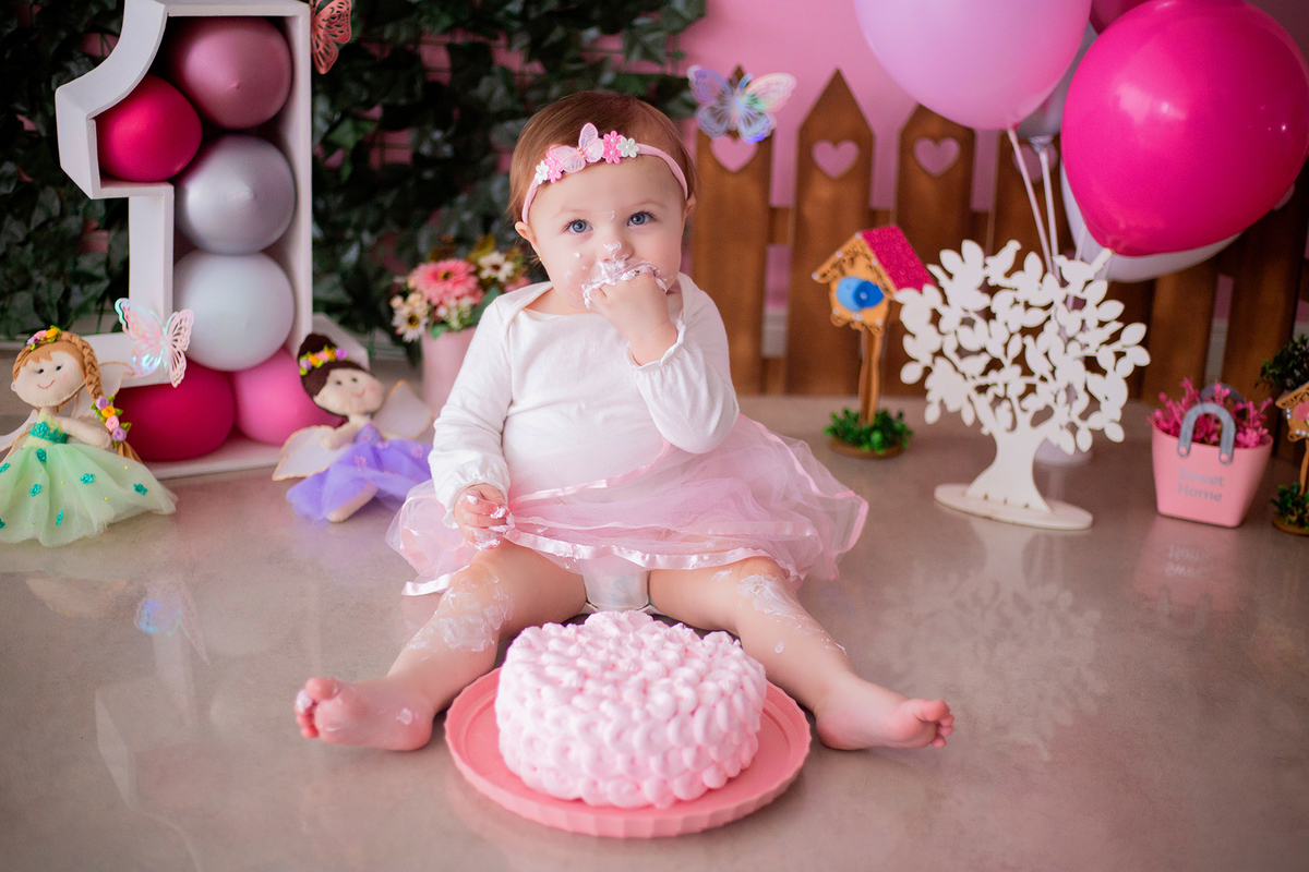 acompanhamento mensal de bebe caxias do sul figurino cenario tematico  personagem foto infantil serra gaucha fotografia familia mundo azul rosa ensaio fotografico crianca newborn baby menino menina smash the cake esmague o bolo banheira urso circoacompanh