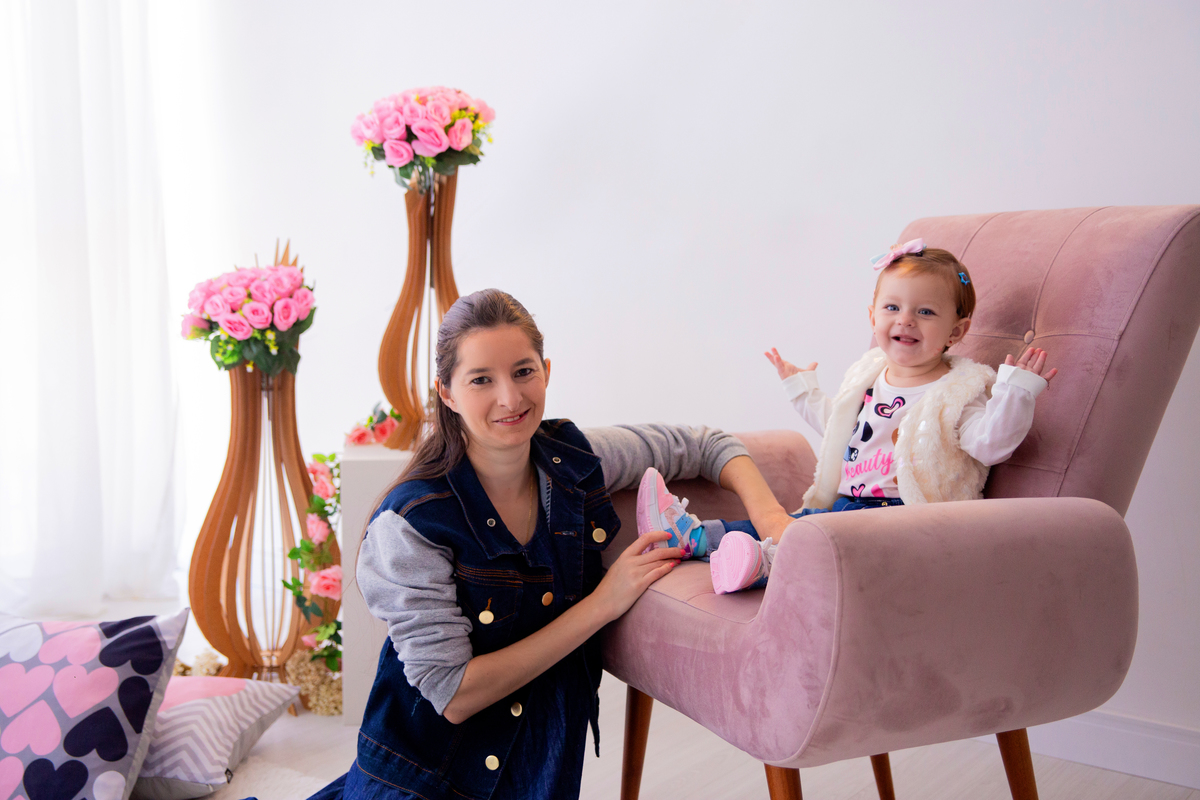 acompanhamento mensal de bebe caxias do sul figurino cenario tematico  personagem foto infantil serra gaucha fotografia familia mundo azul rosa ensaio fotografico crianca newborn baby menino menina smash the cake esmague o bolo banheira urso circoaco