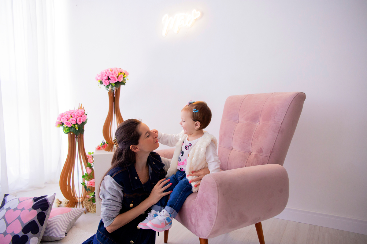 acompanhamento mensal de bebe caxias do sul figurino cenario tematico  personagem foto infantil serra gaucha fotografia familia mundo azul rosa ensaio fotografico crianca newborn baby menino menina smash the cake esmague o bolo banheira urso circoaco