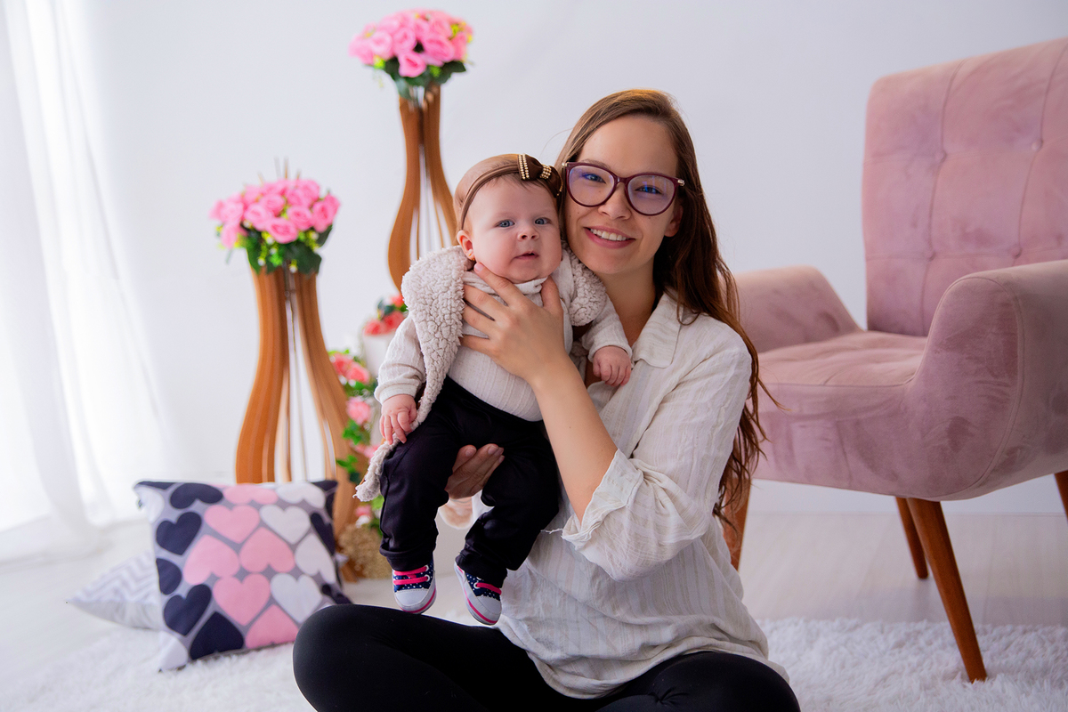acompanhamento mensal de bebe caxias do sul figurino cenario tematico  personagem foto infantil serra gaucha fotografia familia mundo azul rosa ensaio fotografico crianca newborn baby menino menina smash the cake esmague o bolo banheira urso circoaco