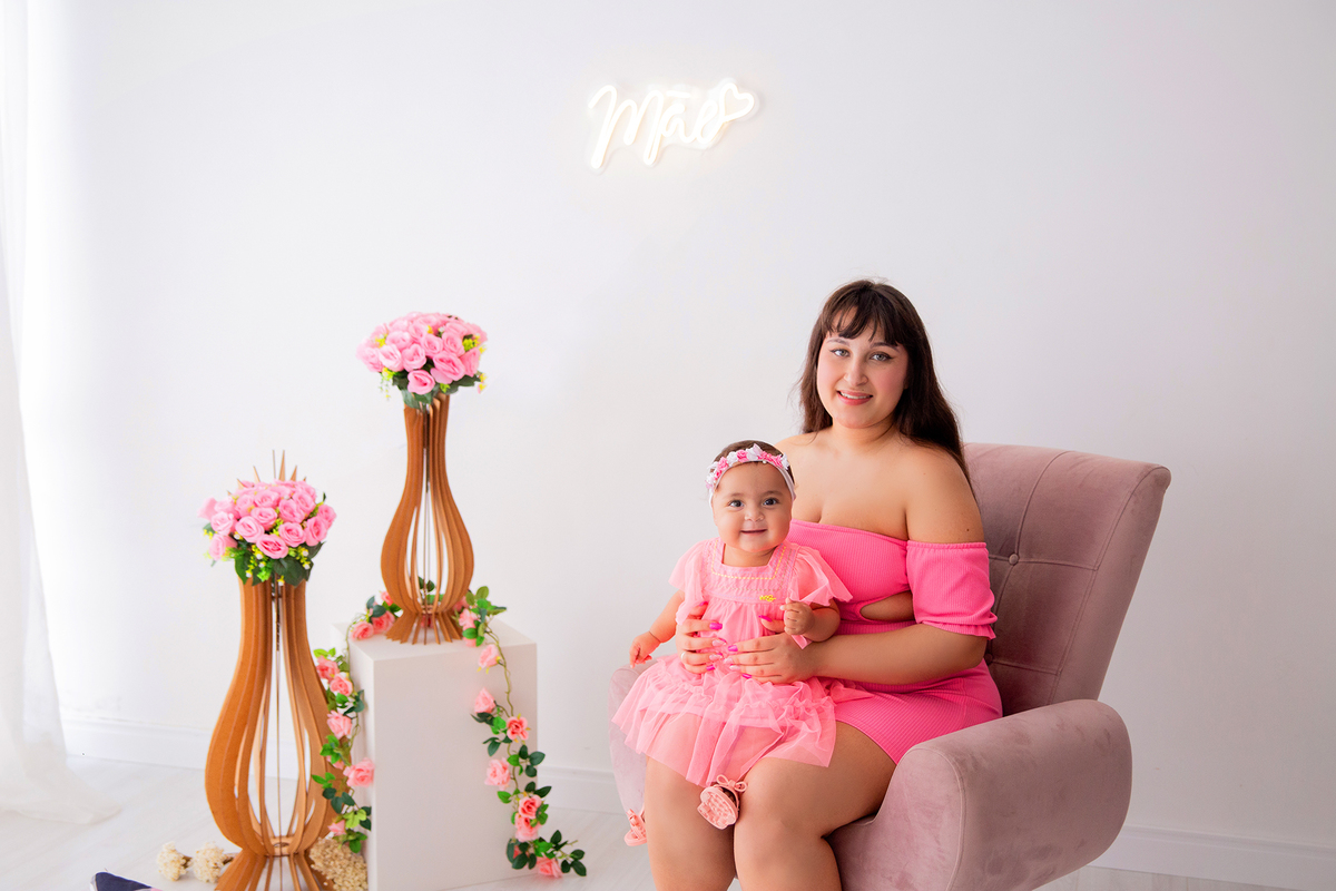 acompanhamento mensal de bebe caxias do sul figurino cenario tematico  personagem foto infantil serra gaucha fotografia familia mundo azul rosa ensaio fotografico crianca newborn baby menino menina smash the cake esmague o bolo banheira urso circoaco