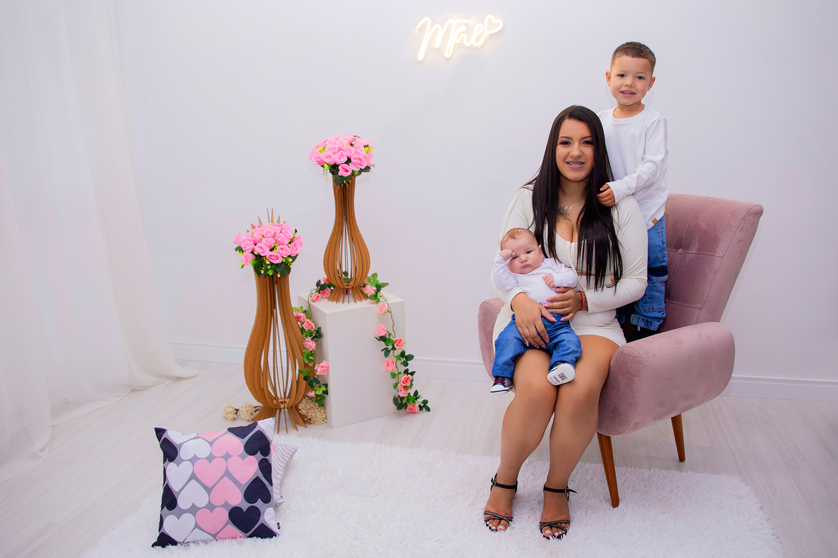 acompanhamento mensal de bebe caxias do sul figurino cenario tematico  personagem foto infantil serra gaucha fotografia familia mundo azul rosa ensaio fotografico crianca newborn baby menino menina smash the cake esmague o bolo banheira urso circoaco