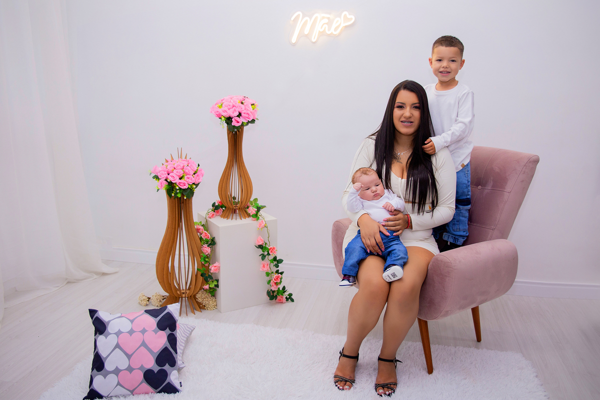 acompanhamento mensal de bebe caxias do sul figurino cenario tematico  personagem foto infantil serra gaucha fotografia familia mundo azul rosa ensaio fotografico crianca newborn baby menino menina smash the cake esmague o bolo banheira urso circoaco