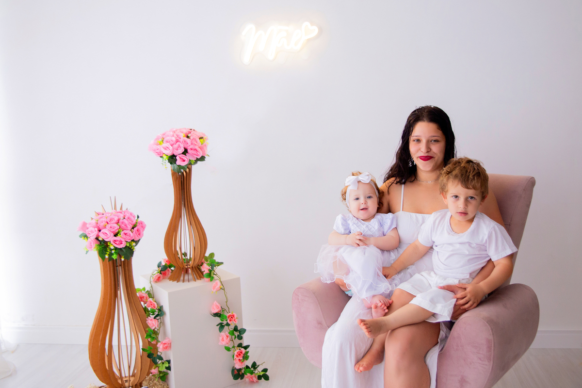 acompanhamento mensal de bebe caxias do sul figurino cenario tematico  personagem foto infantil serra gaucha fotografia familia mundo azul rosa ensaio fotografico crianca newborn baby menino menina smash the cake esmague o bolo banheira urso circoaco