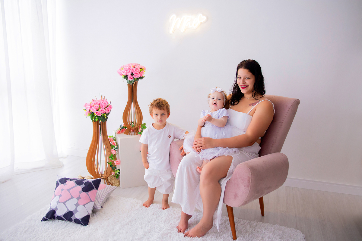 acompanhamento mensal de bebe caxias do sul figurino cenario tematico  personagem foto infantil serra gaucha fotografia familia mundo azul rosa ensaio fotografico crianca newborn baby menino menina smash the cake esmague o bolo banheira urso circoaco
