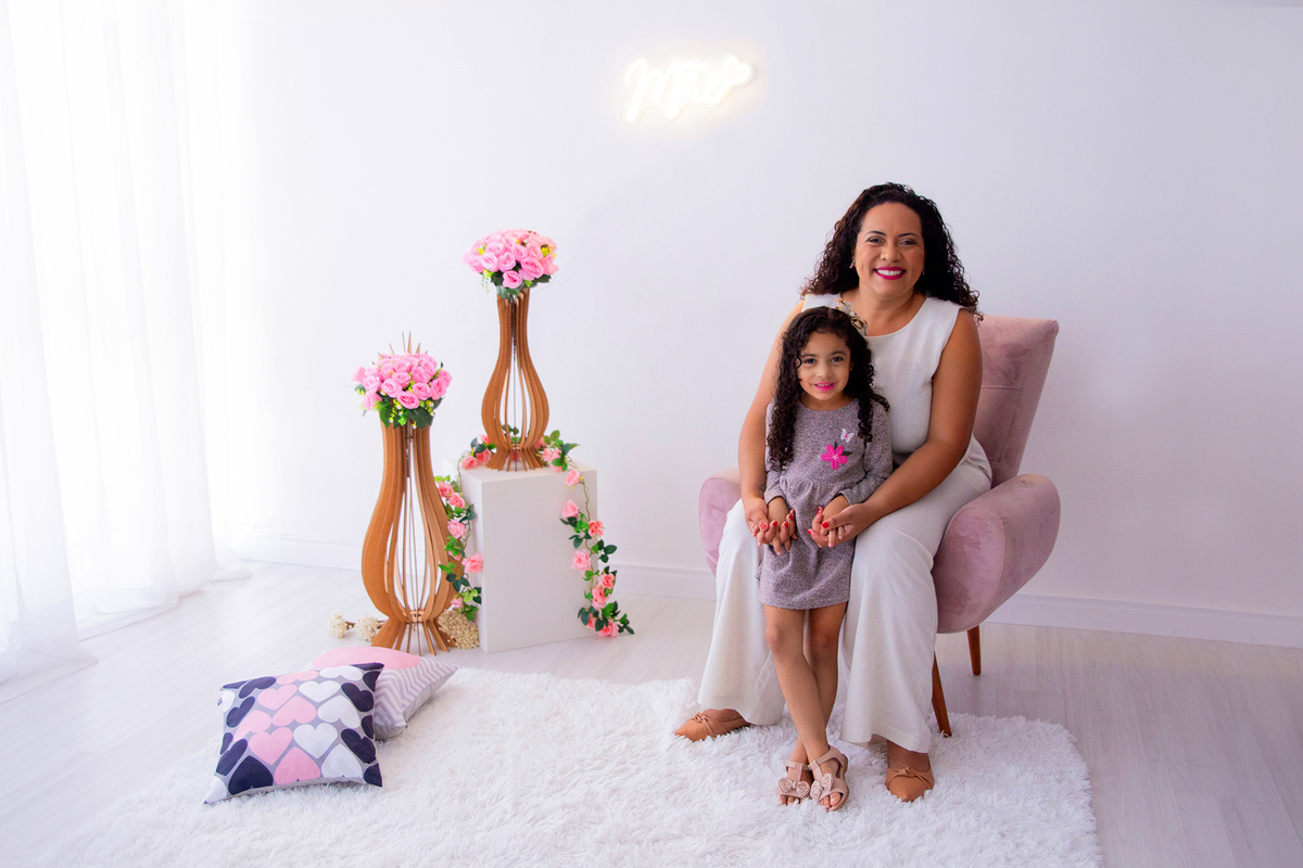 acompanhamento mensal de bebe caxias do sul figurino cenario tematico  personagem foto infantil serra gaucha fotografia familia mundo azul rosa ensaio fotografico crianca newborn baby menino menina smash the cake esmague o bolo banheira urso circoaco