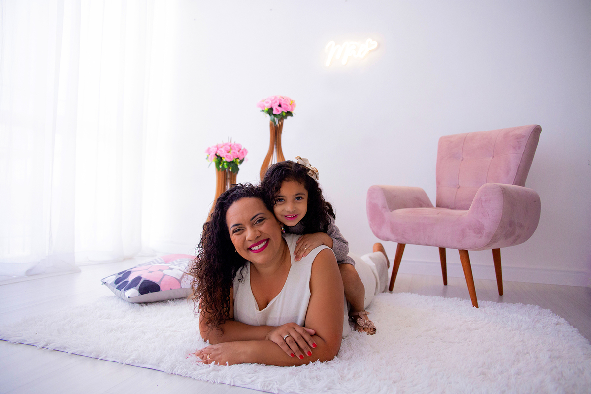 acompanhamento mensal de bebe caxias do sul figurino cenario tematico  personagem foto infantil serra gaucha fotografia familia mundo azul rosa ensaio fotografico crianca newborn baby menino menina smash the cake esmague o bolo banheira urso circoaco