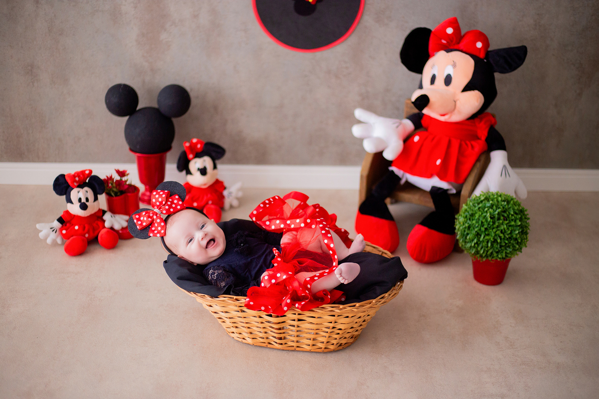 acompanhamento mensal de bebe caxias do sul figurino cenario tematico  personagem foto infantil serra gaucha fotografia familia mundo azul rosa ensaio fotografico crianca newborn baby menino menina smash the cake esmague o bolo banheira urso circoaco