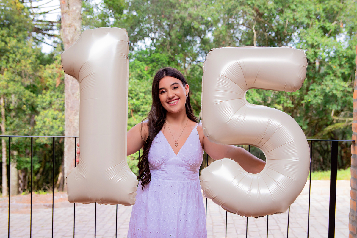 acompanhamento mensal de bebe caxias do sul figurino cenario tematico  personagem foto infantil serra gaucha fotografia familia mundo azul rosa ensaio fotografico crianca newborn baby menino menina smash the cake esmague o bolo banheira urso circoaco