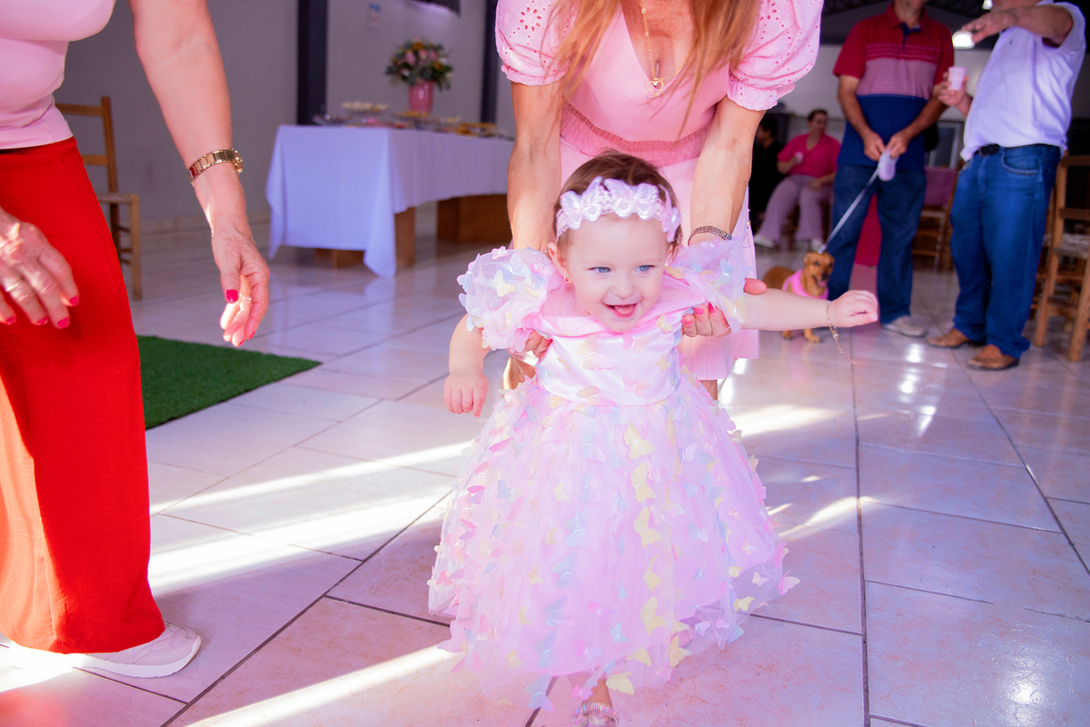 acompanhamento mensal de bebe caxias do sul figurino cenario tematico  personagem foto infantil serra gaucha fotografia familia mundo azul rosa ensaio fotografico crianca newborn baby menino menina smash the cake esmague o bolo banheira urso circoaco