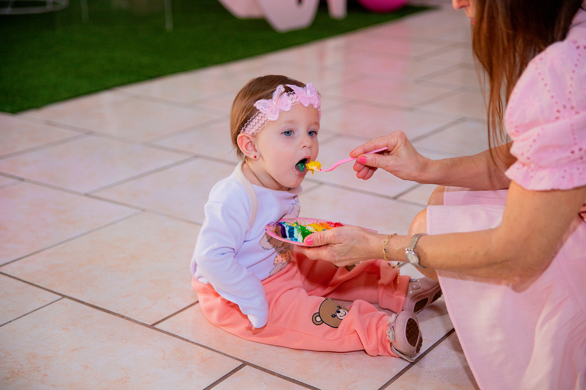 acompanhamento mensal de bebe caxias do sul figurino cenario tematico  personagem foto infantil serra gaucha fotografia familia mundo azul rosa ensaio fotografico crianca newborn baby menino menina smash the cake esmague o bolo banheira urso circoaco