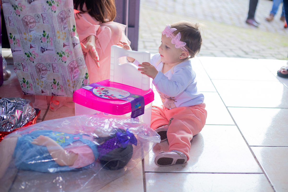 acompanhamento mensal de bebe caxias do sul figurino cenario tematico  personagem foto infantil serra gaucha fotografia familia mundo azul rosa ensaio fotografico crianca newborn baby menino menina smash the cake esmague o bolo banheira urso circoaco