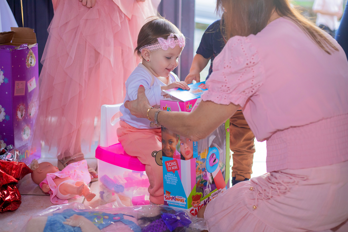 acompanhamento mensal de bebe caxias do sul figurino cenario tematico  personagem foto infantil serra gaucha fotografia familia mundo azul rosa ensaio fotografico crianca newborn baby menino menina smash the cake esmague o bolo banheira urso circoaco