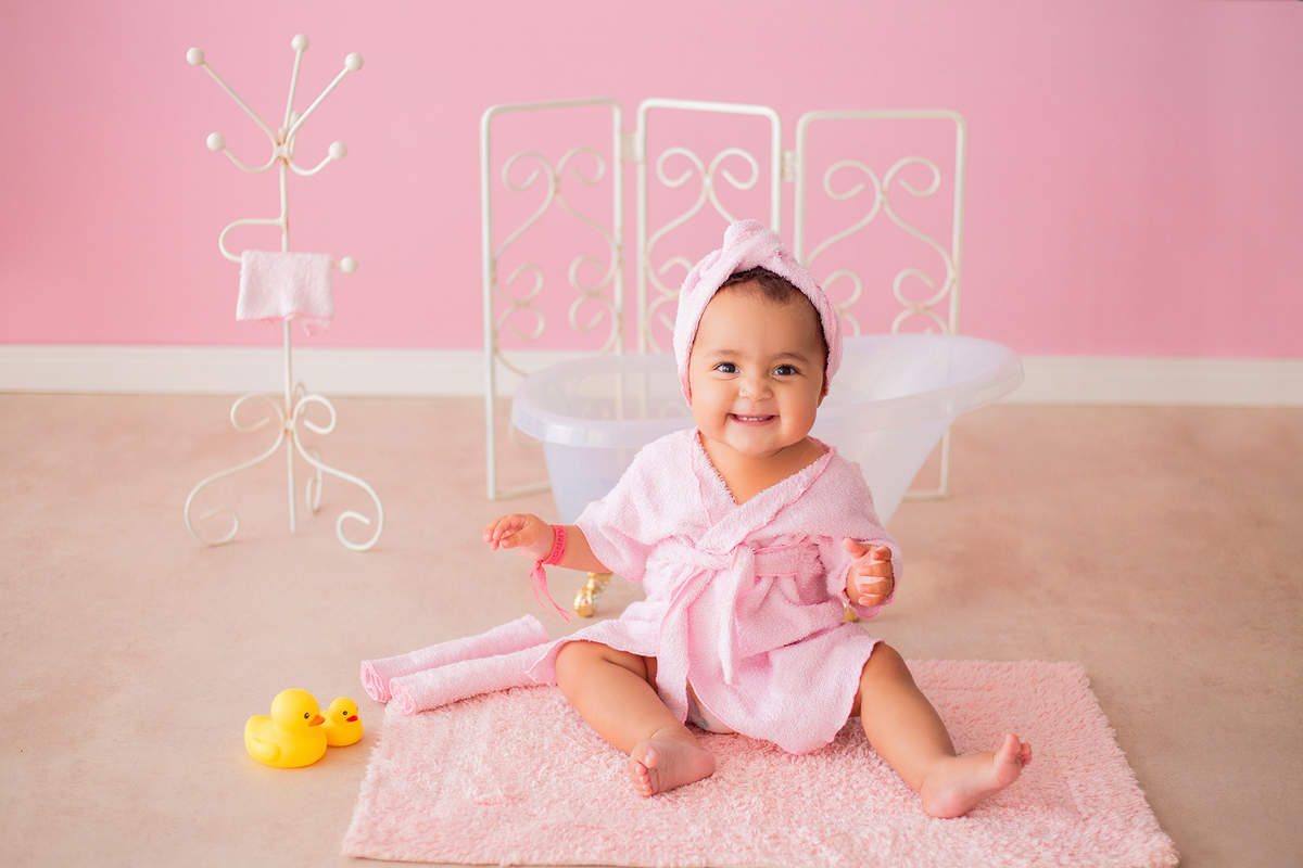 acompanhamento mensal de bebe caxias do sul figurino cenario tematico  personagem foto infantil serra gaucha fotografia familia mundo azul rosa ensaio fotografico crianca newborn baby menino menina smash the cake esmague o bolo banheira urso circoaco