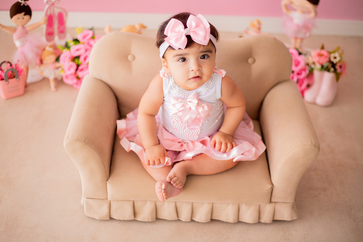 acompanhamento mensal de bebe caxias do sul figurino cenario tematico  personagem foto infantil serra gaucha fotografia familia mundo azul rosa ensaio fotografico crianca newborn baby menino menina smash the cake esmague o bolo banheira urso circoaco